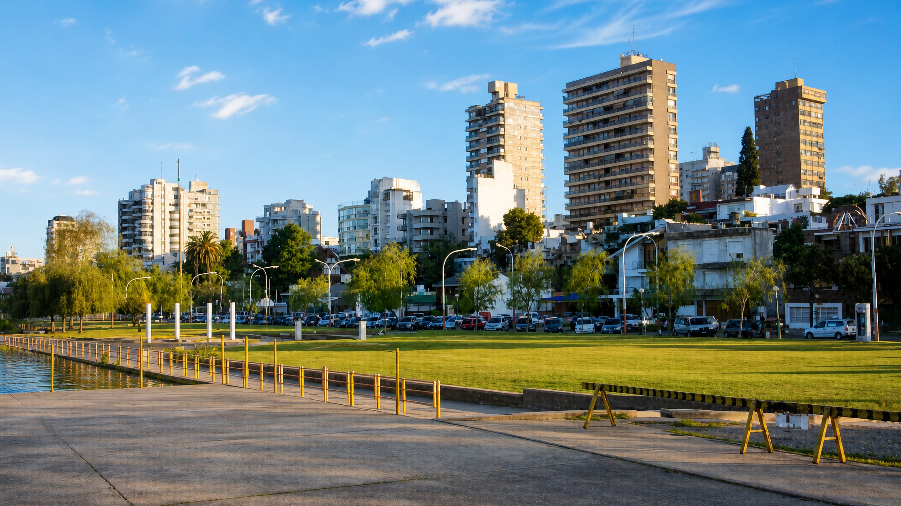 Riverside promenade and apartment towers along the Paraná at San Nicolás de los Arroyos, Argentina.