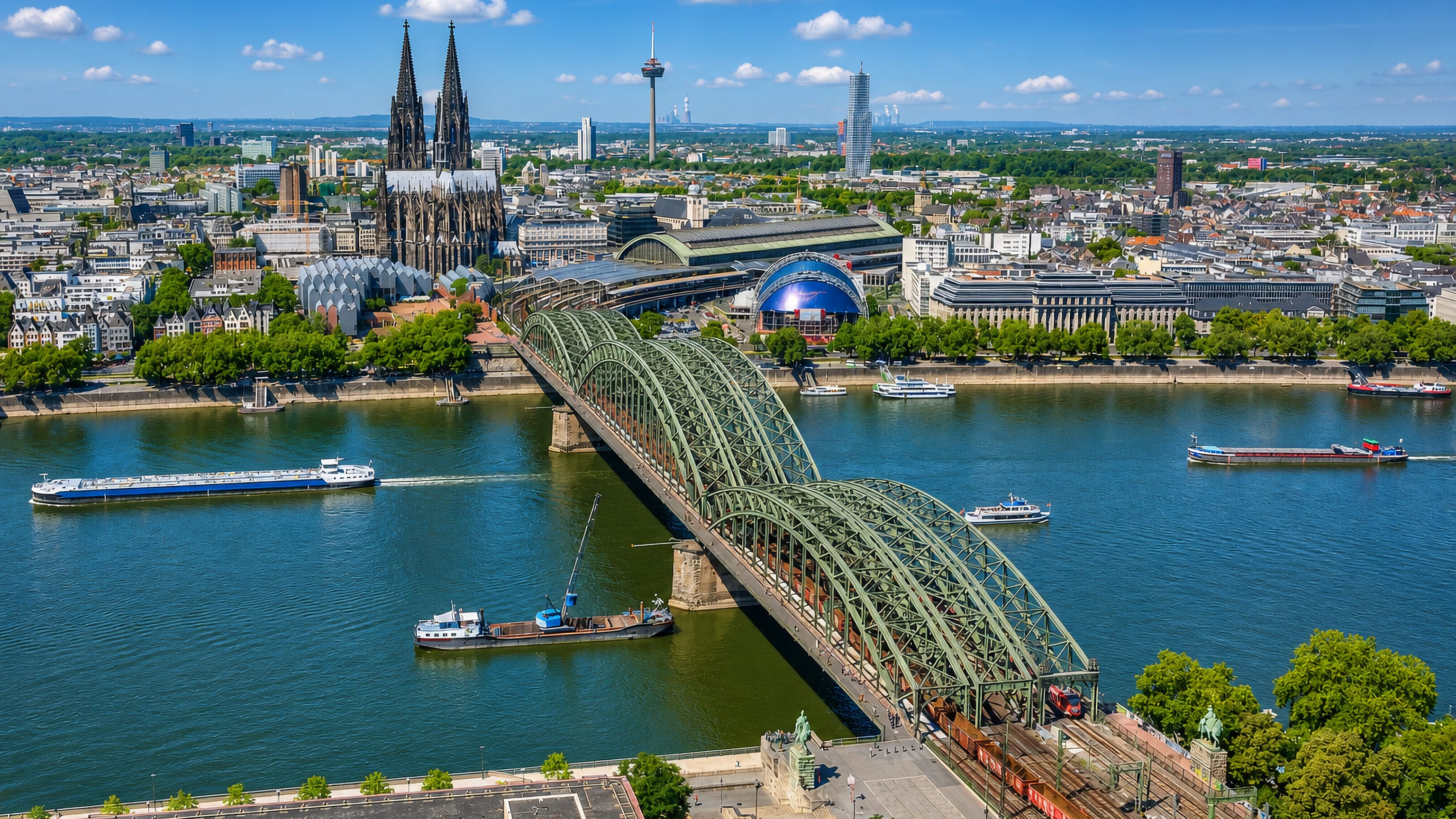 Hohenzollern Bridge and Cologne Cathedral across the Rhine, seen from the Deutz bank.