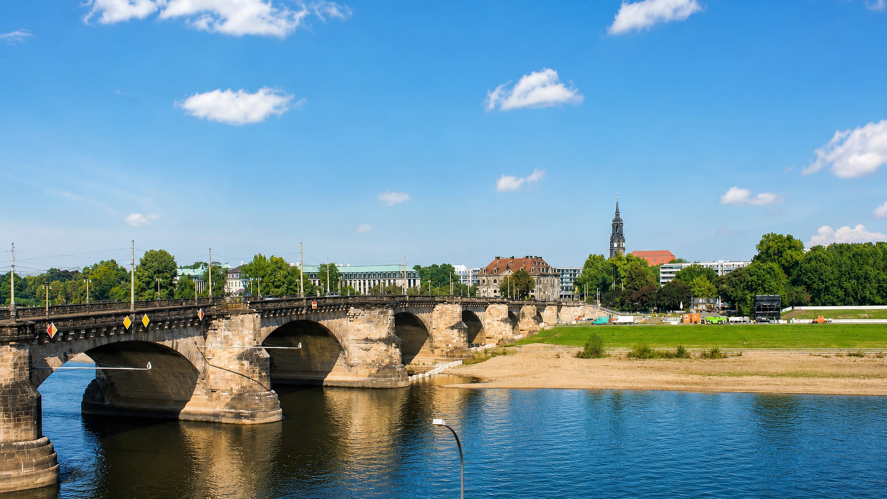 The Augustus Bridge over the Elbe with the Dreikoenigskirche spire rising over Dresden's Innere Neustadt.