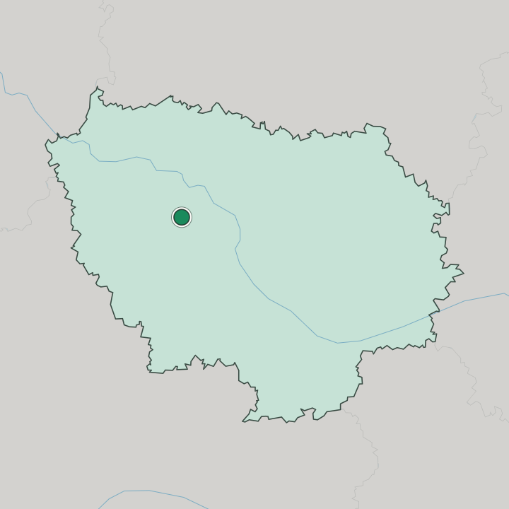 Map showing Versailles — In Île-de-France