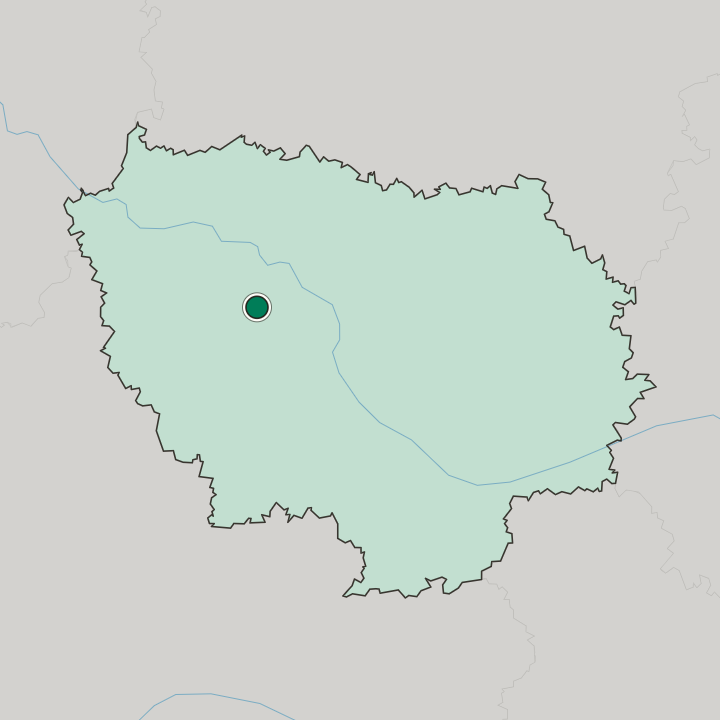 Map showing Versailles — In Île-de-France