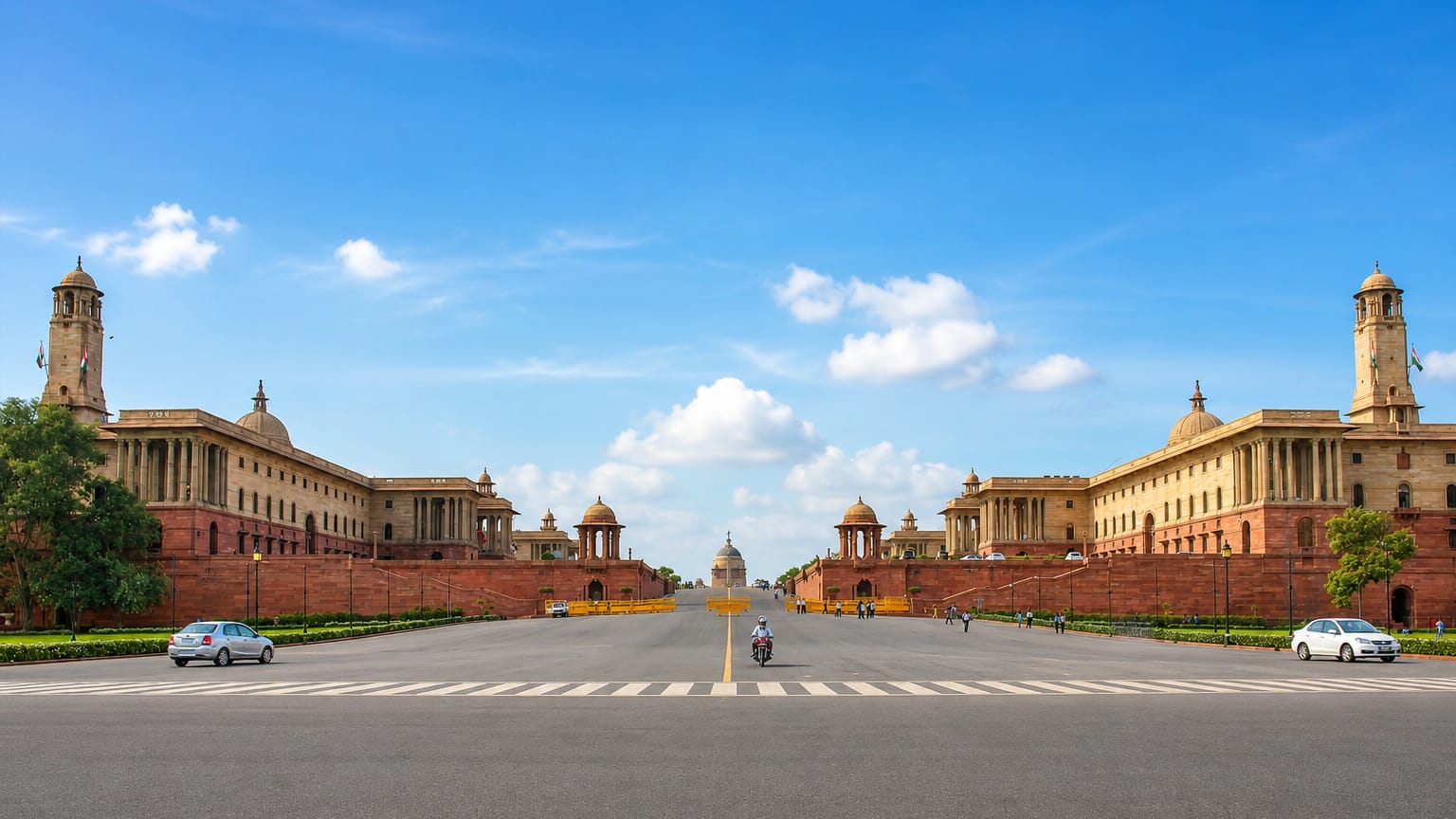 Rashtrapati Bhavan and the Secretariat buildings on Raisina Hill, New Delhi, flanking the broad Rajpath avenue