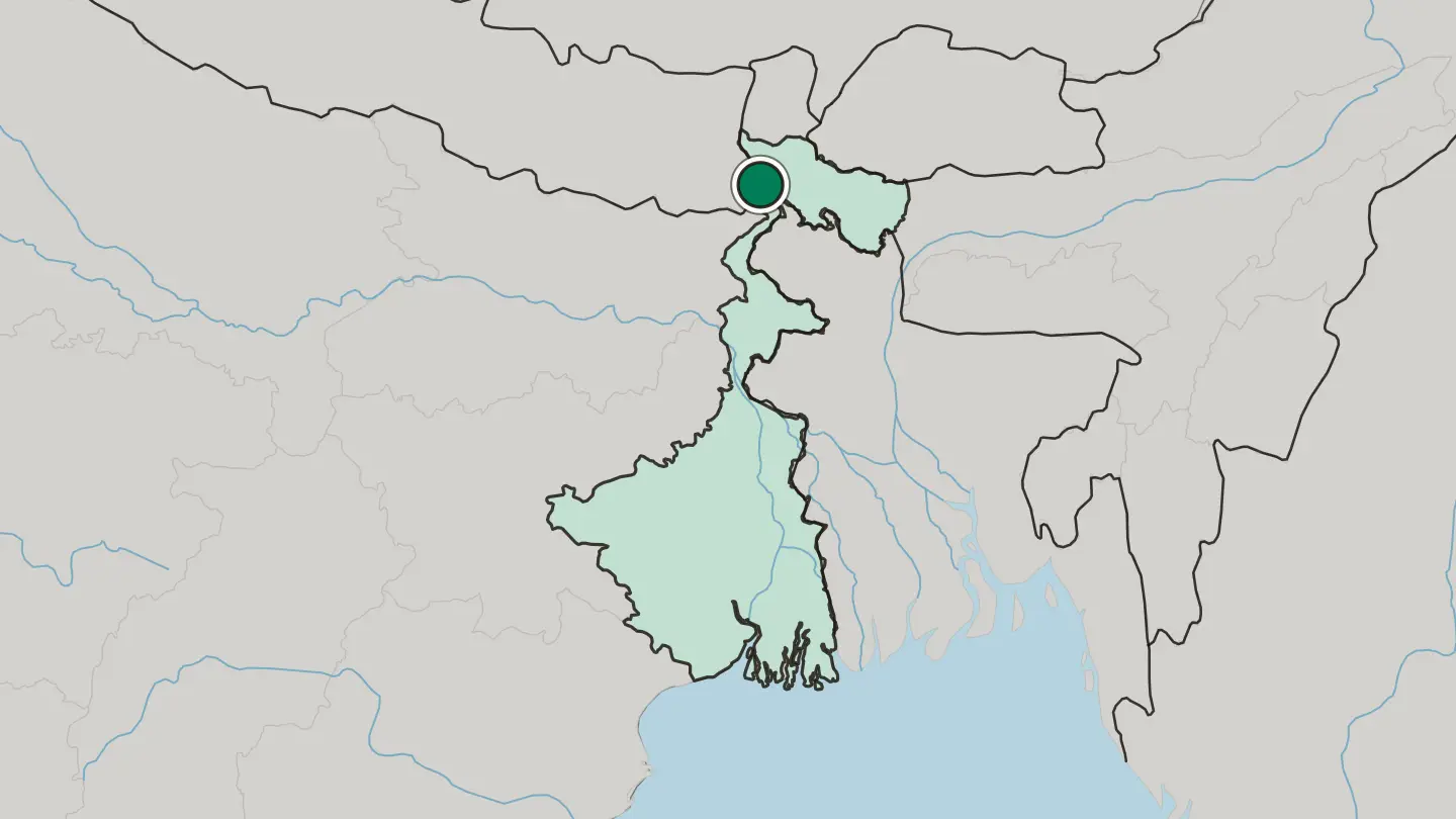 Map of Naksalbāri in India