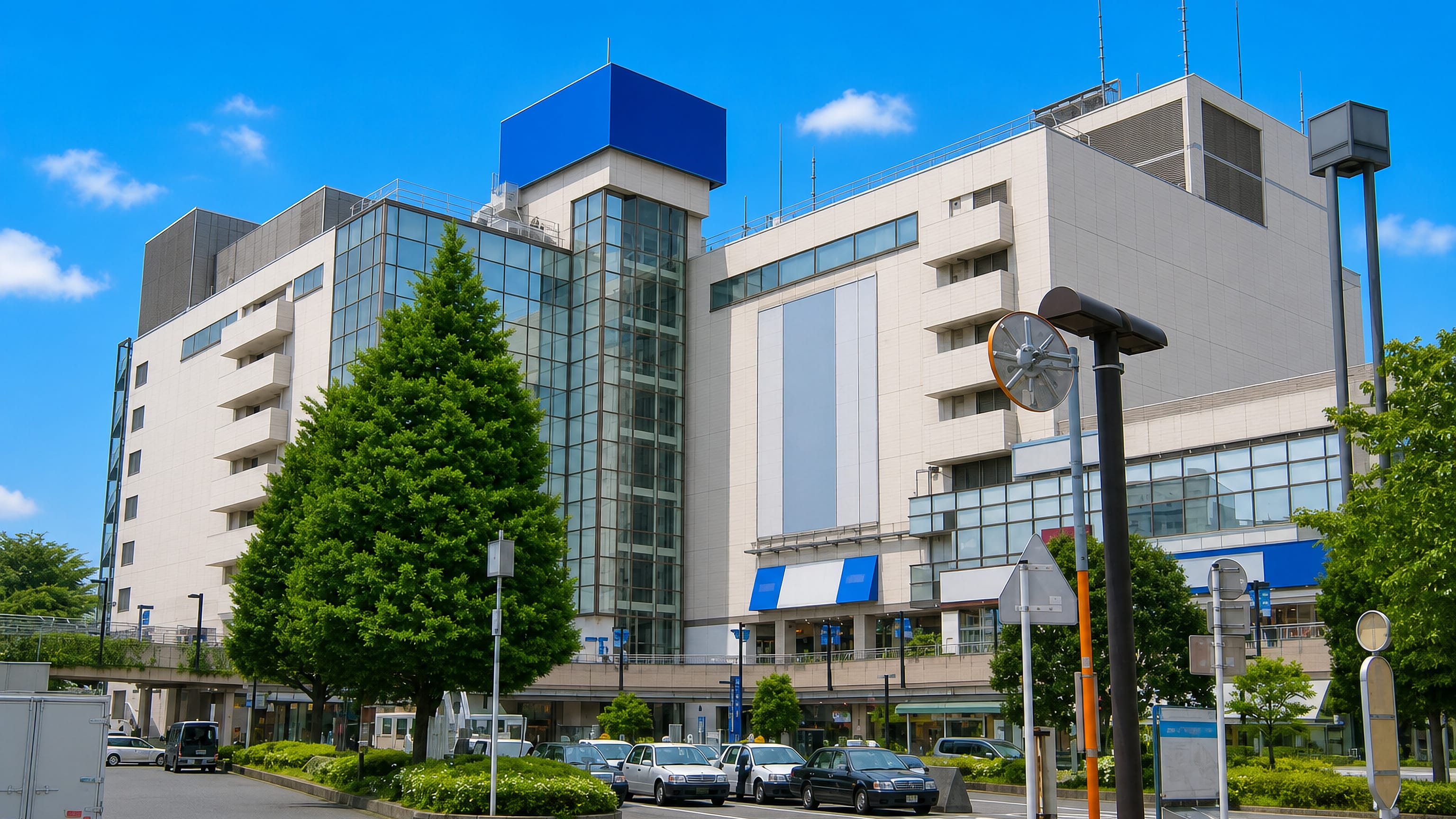 Tokorozawa, Japan: the station's department-store complex above a taxi rank and bus plaza.